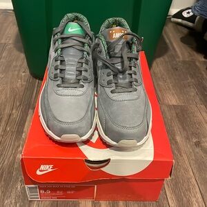 NEW Nike air max 90 QS “Chicago”